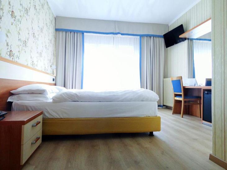 Hotel Sole - Limone Лімоне-суль-Гарда Екстер'єр фото