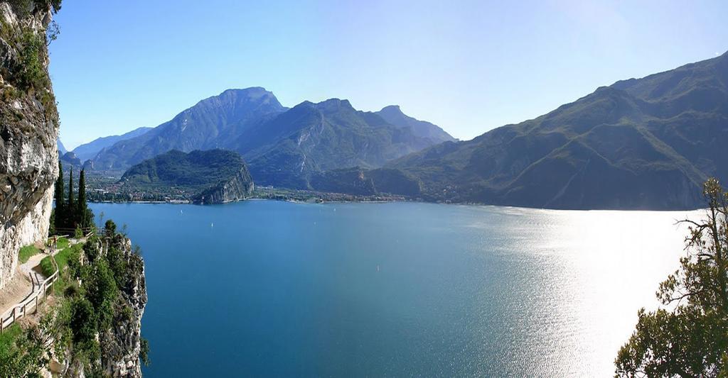 Hotel Sole - Limone Лімоне-суль-Гарда Екстер'єр фото