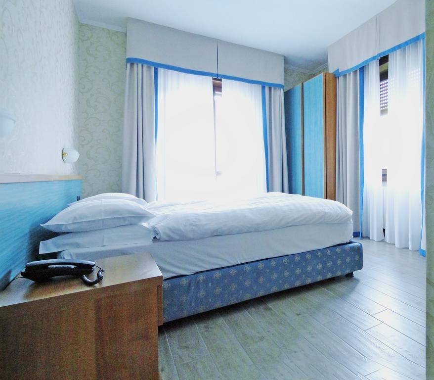 Hotel Sole - Limone Лімоне-суль-Гарда Екстер'єр фото